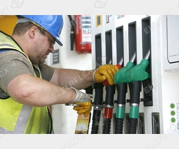Maintenance at the petrol station